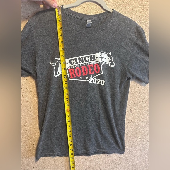 Cinch World’s Toughest Rodeo Shirt Gray T-Shirt Size Small - Picture 6 of 6